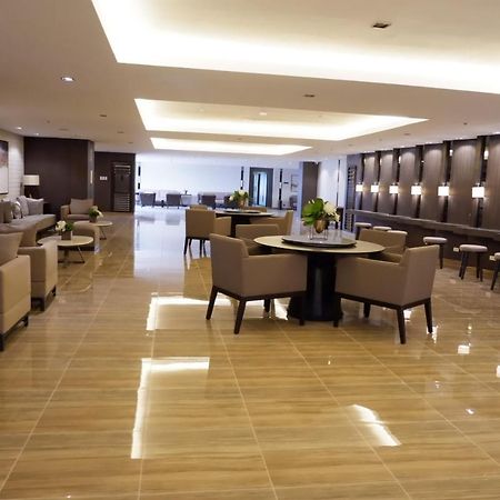 Homey 1 Bedroom Unit At Air Residences Makati City Extérieur photo